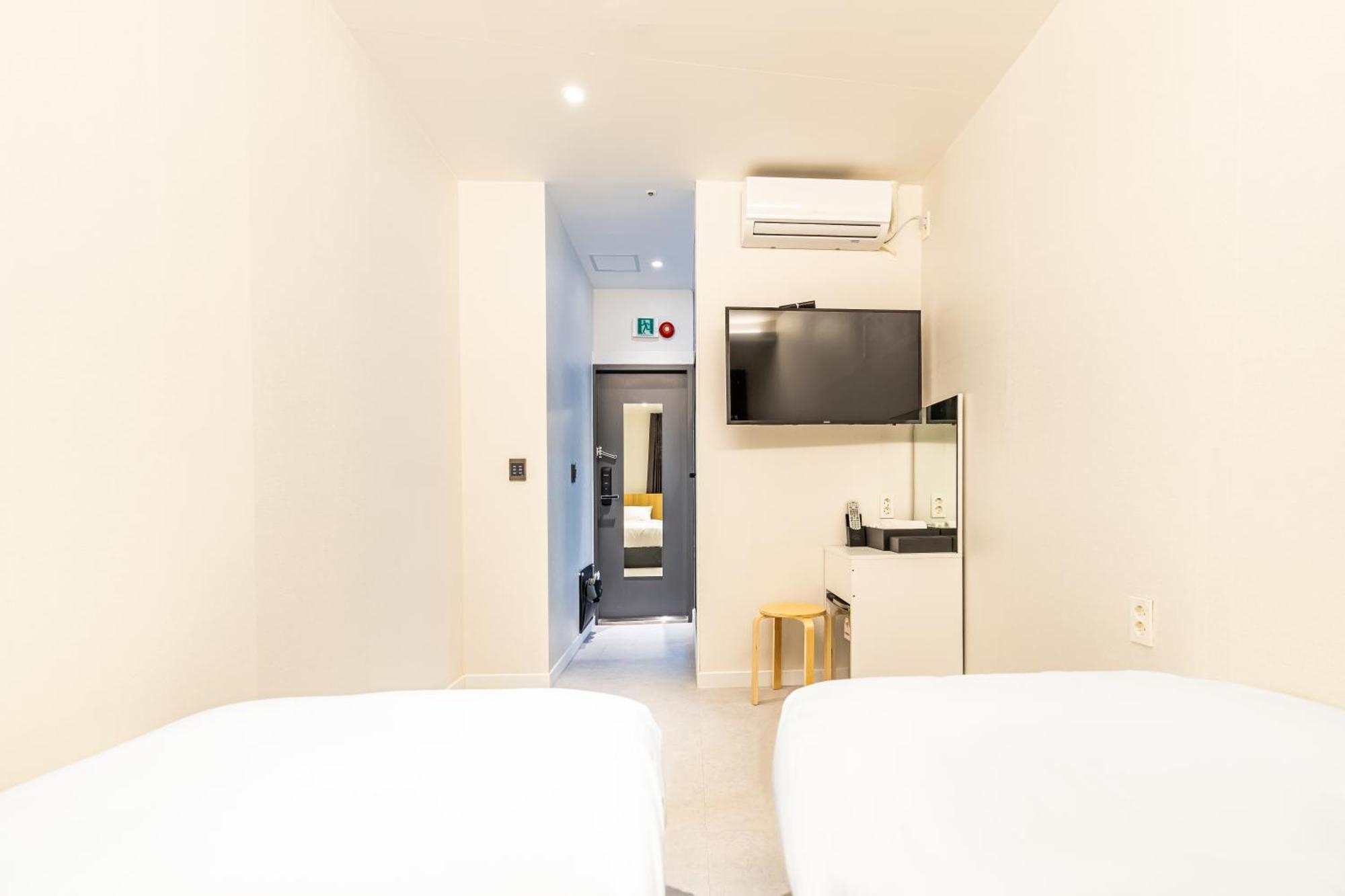 U Stay Myeongdong Seoul Ngoại thất bức ảnh